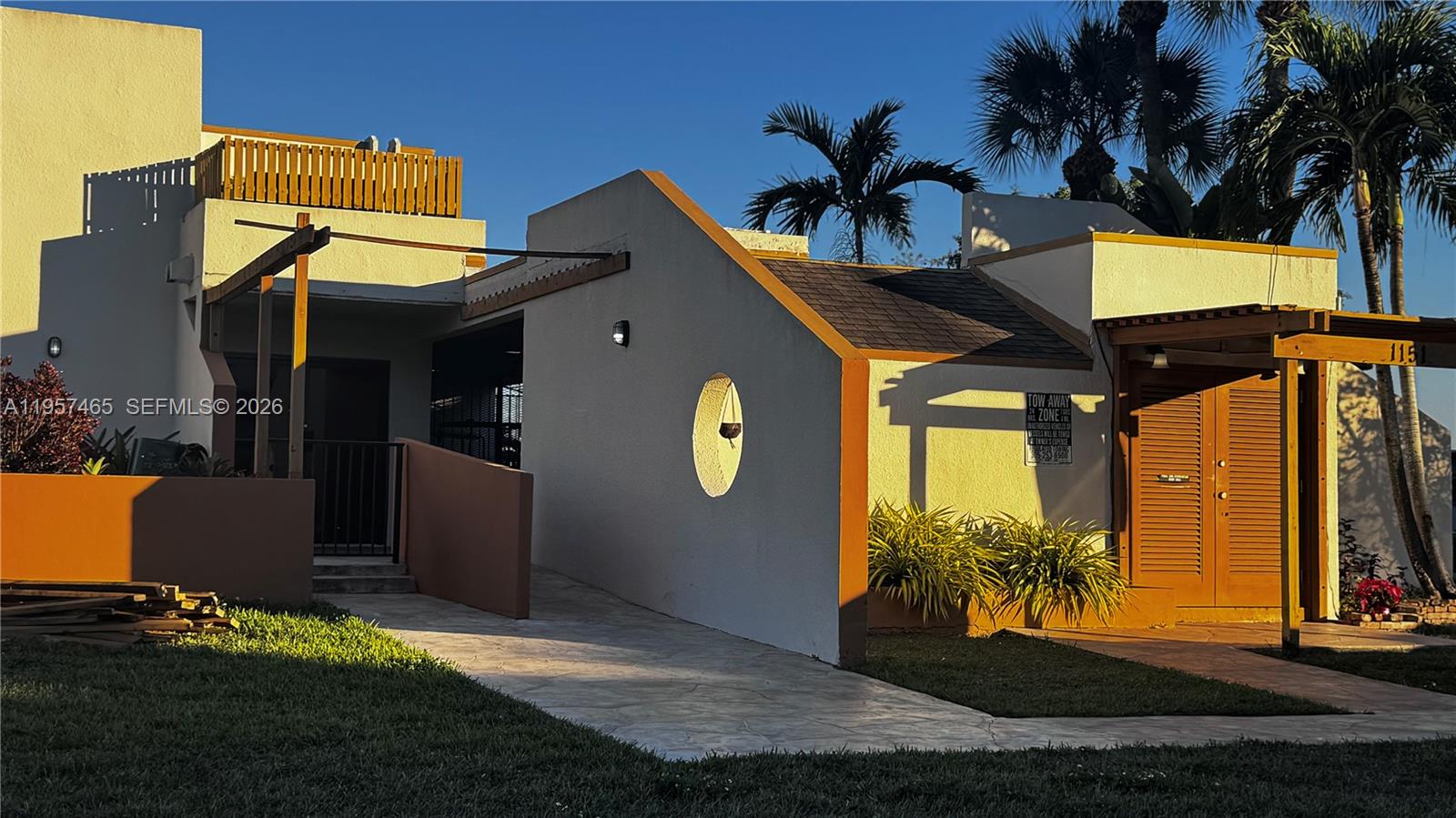 13190 Southwest 10th Terrace Miami, FL 33184 - Photo 3 of 4