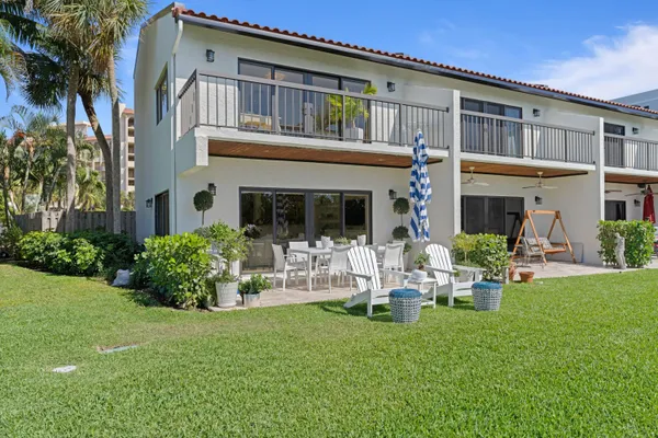 $15,000 | 3474 South Ocean Boulevard, Unit 14, Palm Beach, FL 33480