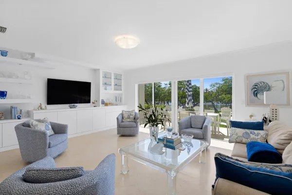 $15,000 | 3474 South Ocean Boulevard, Unit 14, Palm Beach, FL 33480