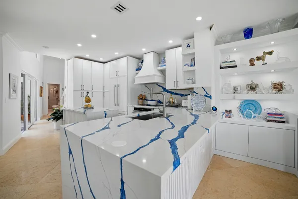 $15,000 | 3474 South Ocean Boulevard, Unit 14, Palm Beach, FL 33480