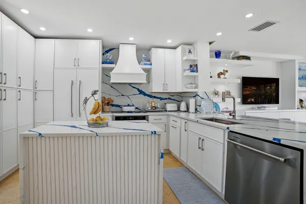 $15,000 | 3474 South Ocean Boulevard, Unit 14, Palm Beach, FL 33480