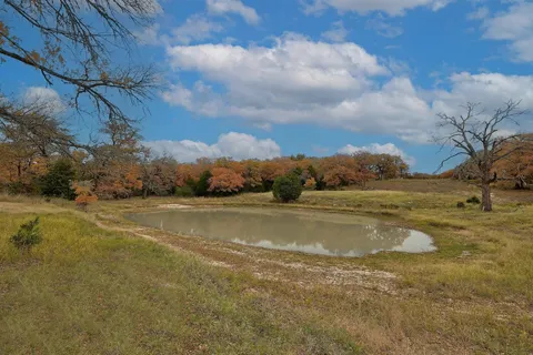 a view of an outdoor space