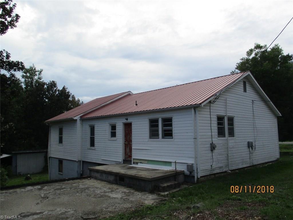 814 Liberty Road High Point, NC 27263 - Photo 7 of 13 Gallery Image 7
