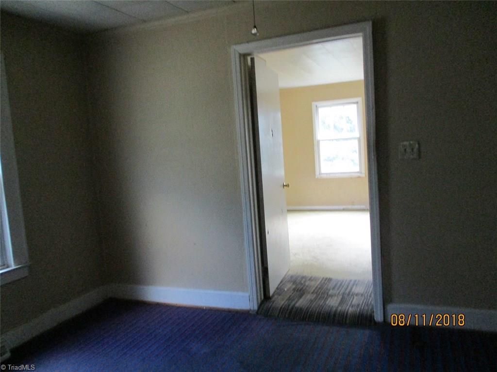 814 Liberty Road High Point, NC 27263 - Photo 10 of 13 Gallery Image 10