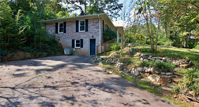 $219,900 | 223 North Dogwood Drive, Walhalla, SC 29691