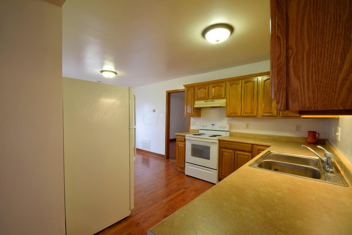 1329 Brownleaf Road Columbus, OH 43223 - Photo 13 of 30 Gallery Image 13