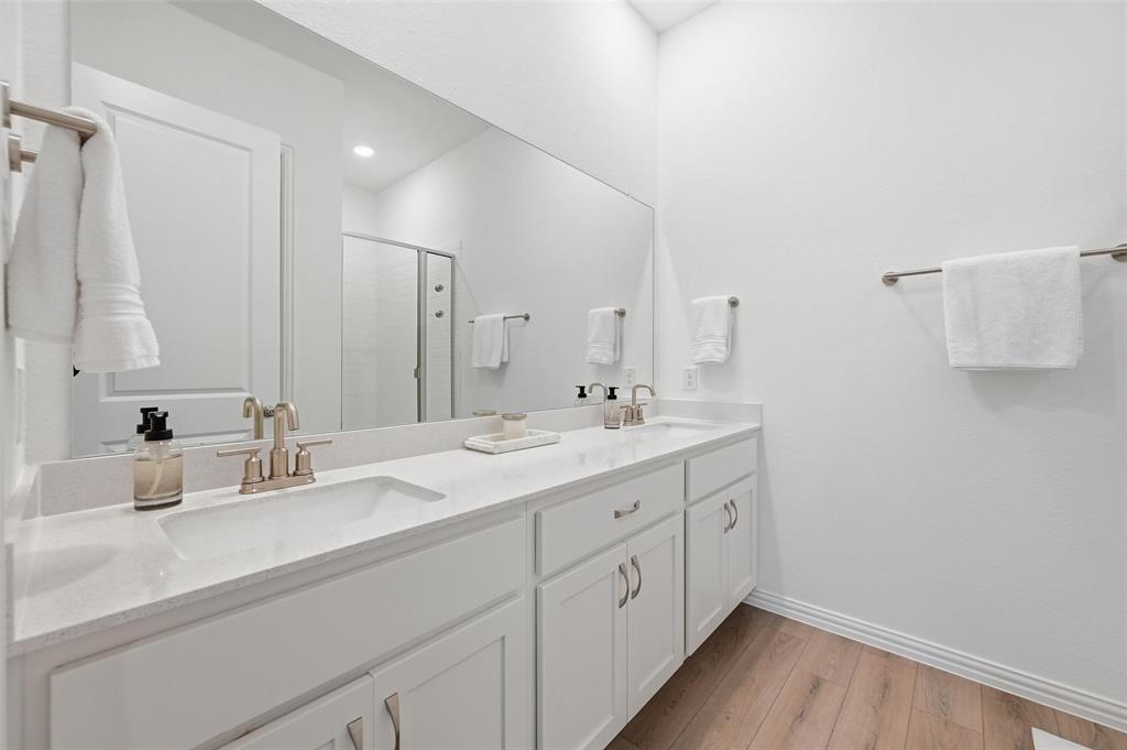 634 Blue Rdg Drive Mansfield, TX 76063 - Photo 11 of 25