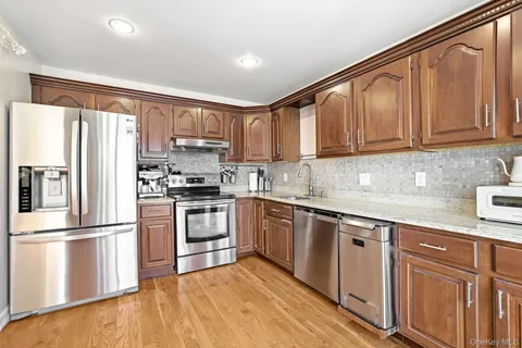 $719,000 | 1004 Kensington Way, Mount Kisco, NY 10549