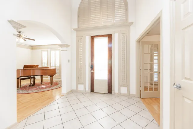 a view of a livingroom with furniture and window