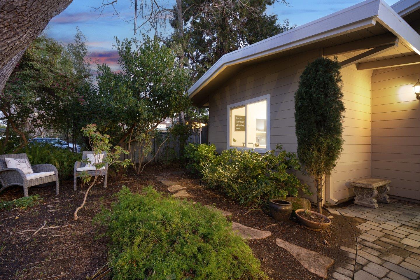806 Rorke Way Palo Alto, CA 94303 - Photo 8 of 41 a backyard of a house with outdoor seating