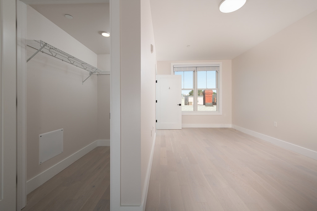 425 Border Street, Unit 305 Boston, MA 02128 - Photo 14 of 21