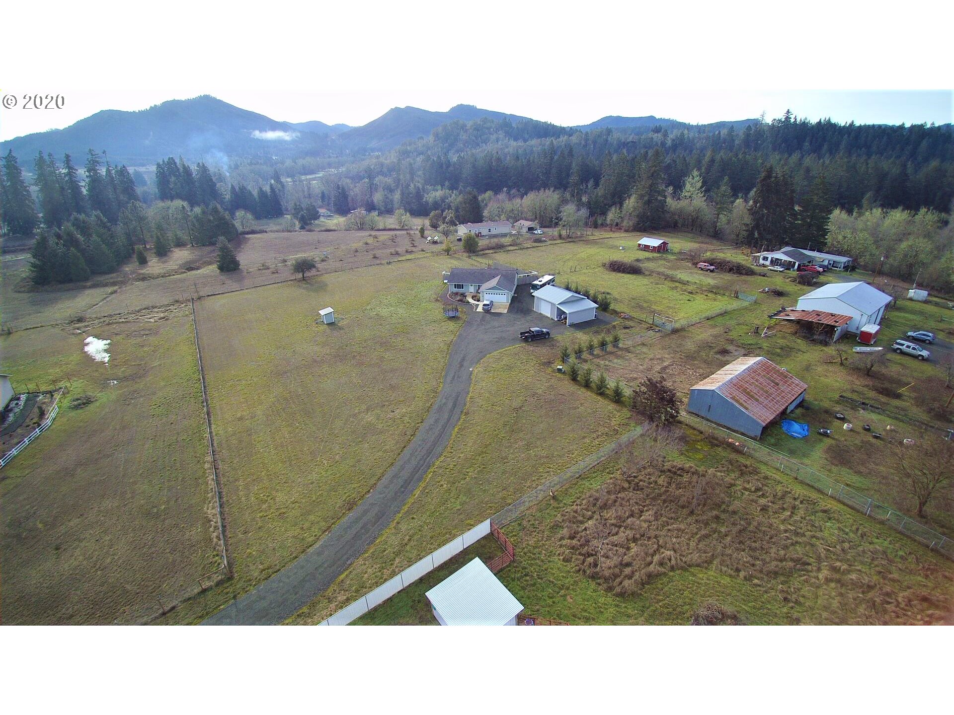 450 Reston Road Tenmile, OR 97481 - Photo 2 of 29