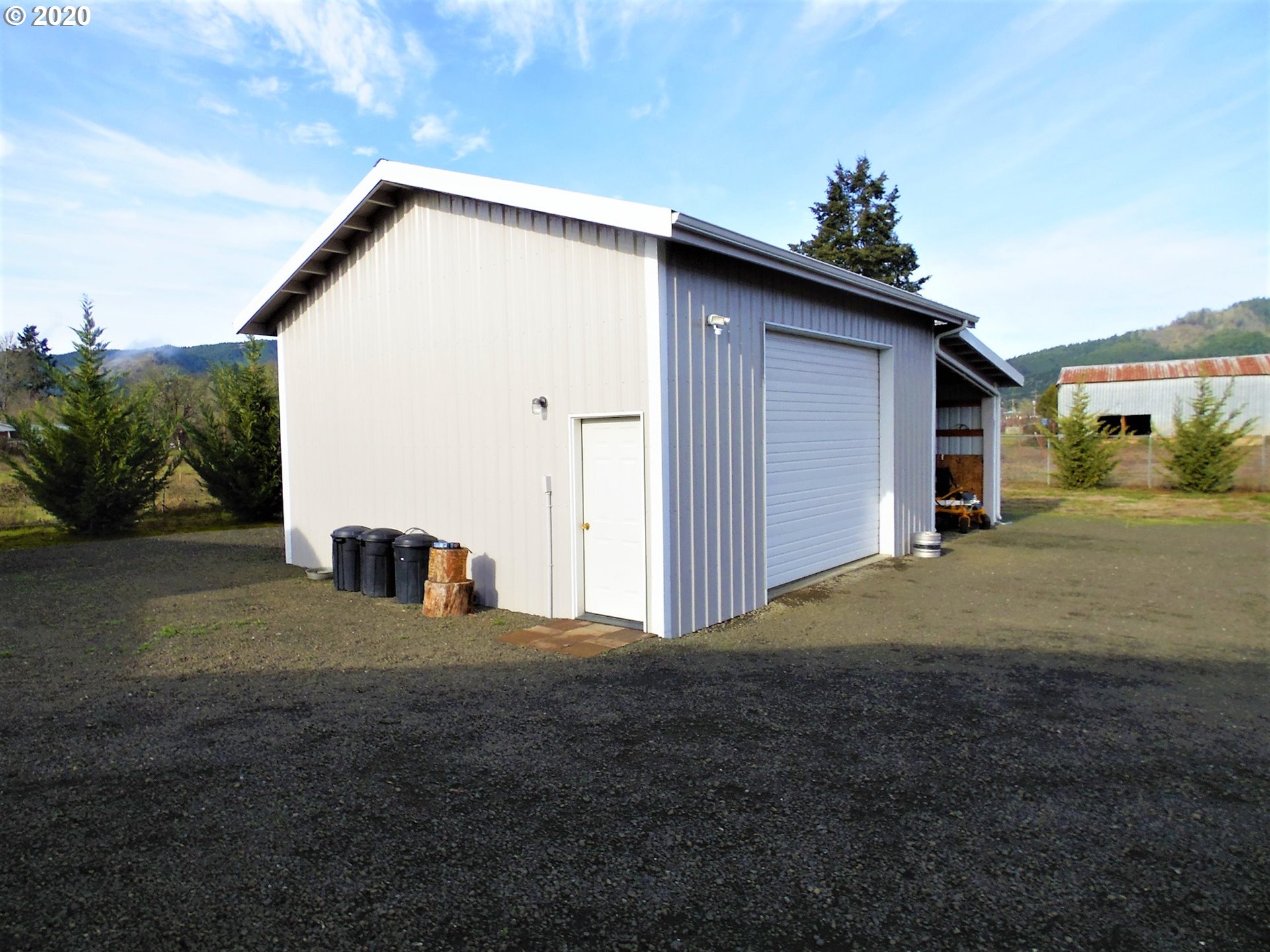 450 Reston Road Tenmile, OR 97481 - Photo 4 of 29