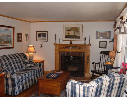 10 Brooks Road Salisbury, MA 01952 - Photo 5 of 8 Gallery Image 5