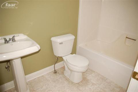 13226 North Webster Road Clio, MI 48420 - Photo 16 of 21 20270681-15.JPG