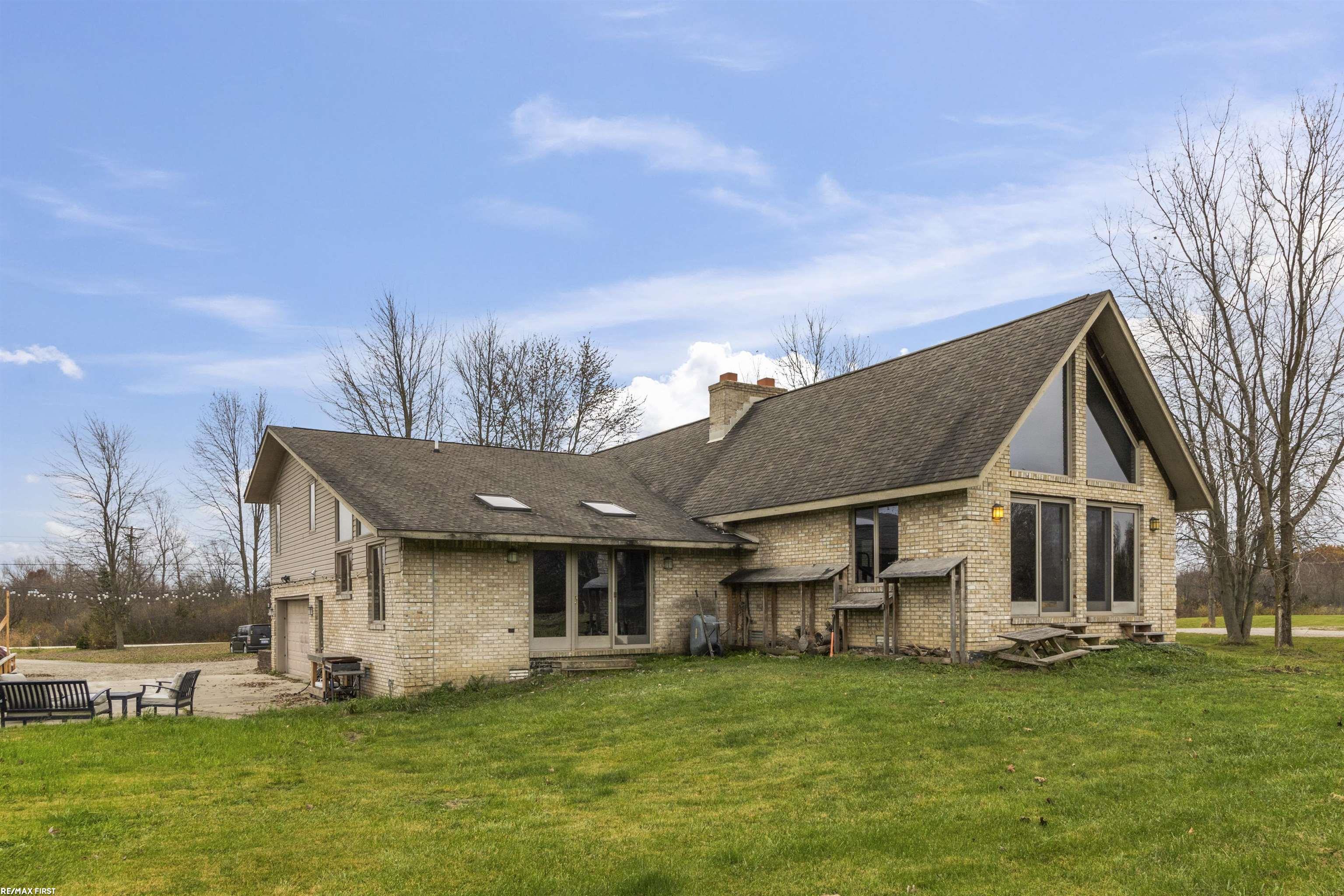 5812 Belle River Road East China, MI 48054 - Photo 4 of 41
