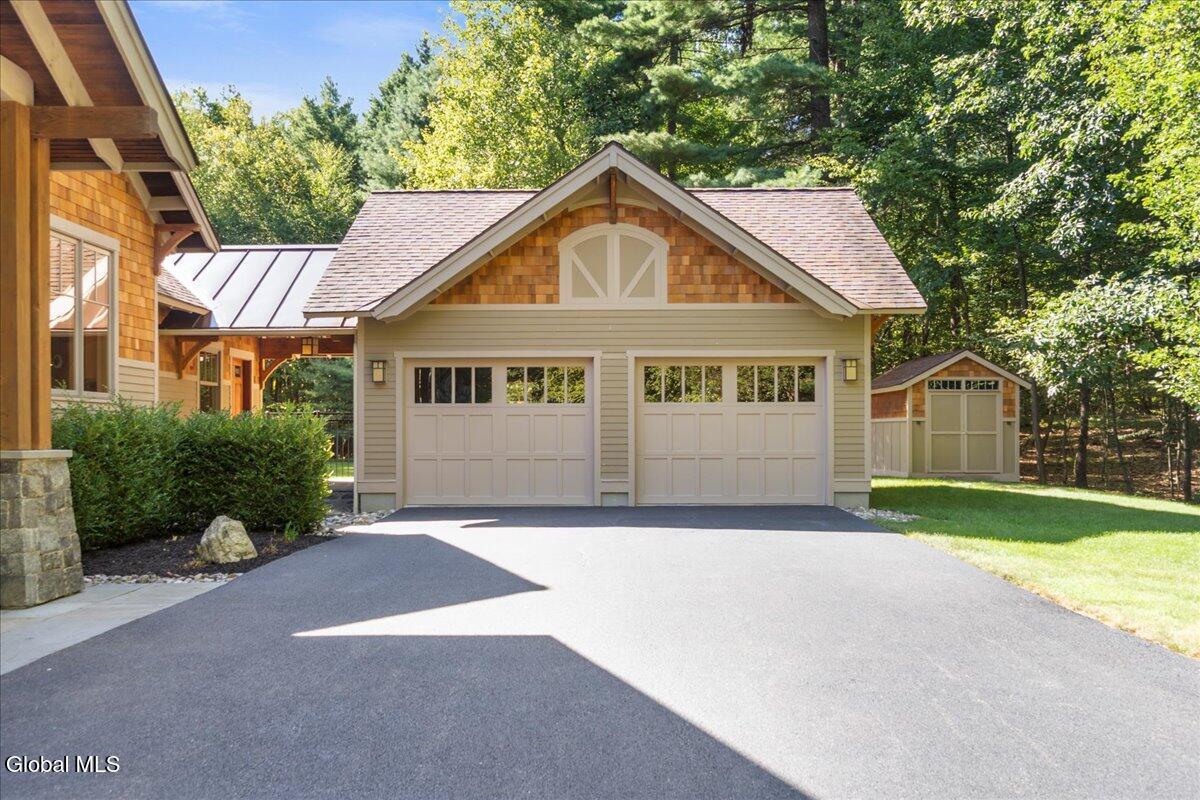 28 Kendrick Hill Road Wilton, NY 12866 - Photo 4 of 44 2-car garage