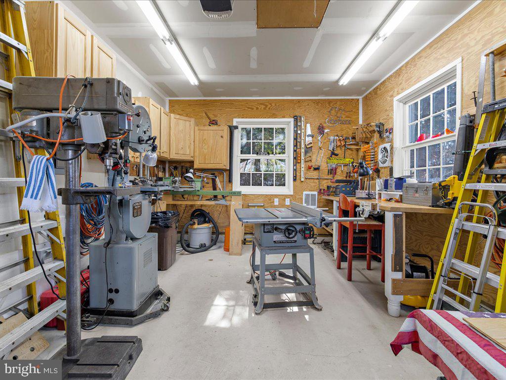 1735 Broadlee Trail Annapolis, MD 21401 - Photo 50 of 65 Oversize one car garage/workshop