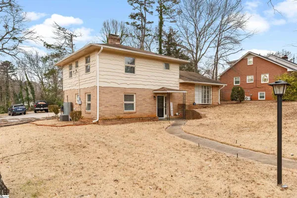 $255,000 | 225 Cart Drive, Spartanburg, SC 29307