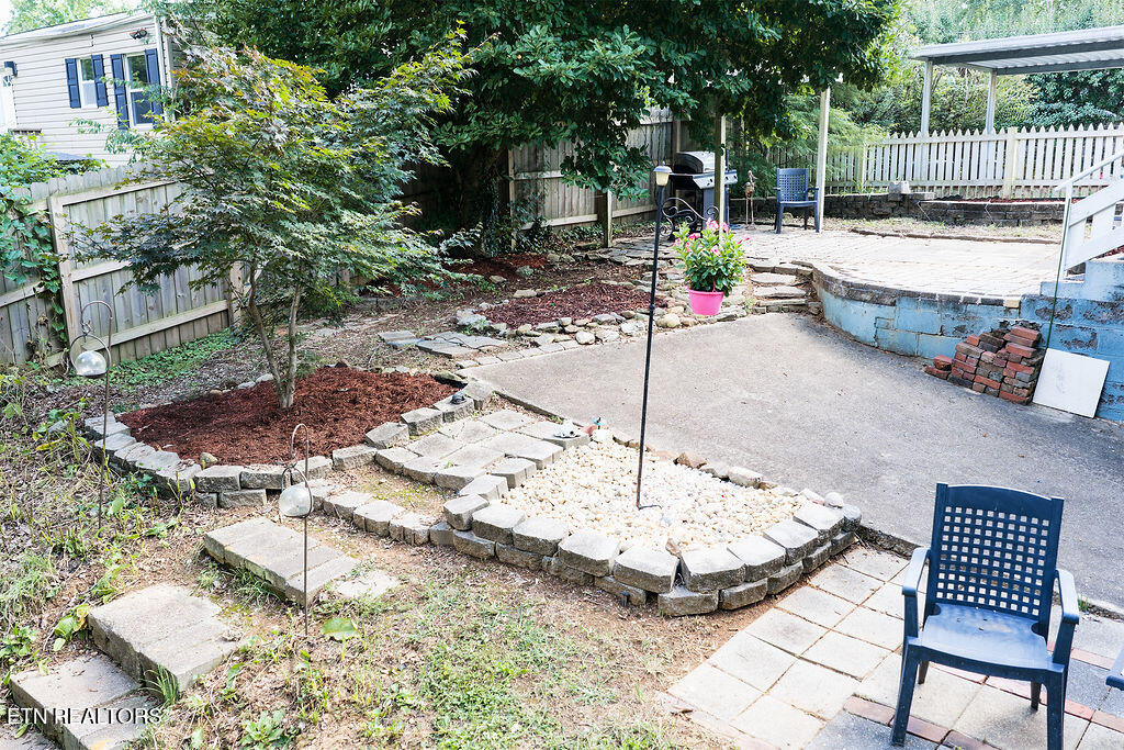 122 Salem Road Oak Ridge, TN 37830 - Photo 26 of 31 Exterior3