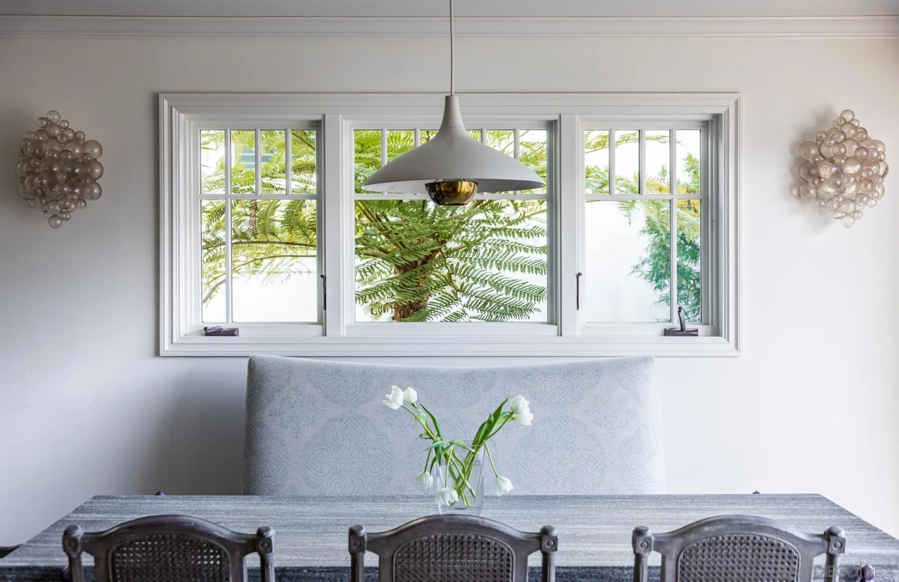 219 27th Street Del Mar, CA 92014 - Photo 24 of 47 a view of furniture and window