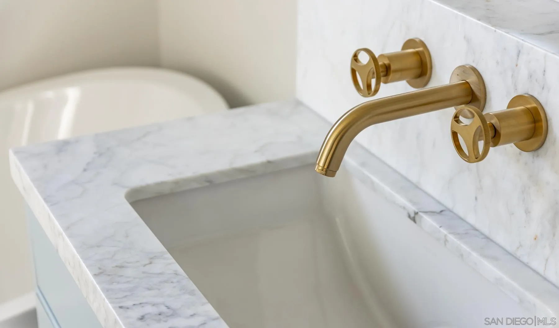 219 27th Street Del Mar, CA 92014 - Photo 37 of 47 a close view of shoes