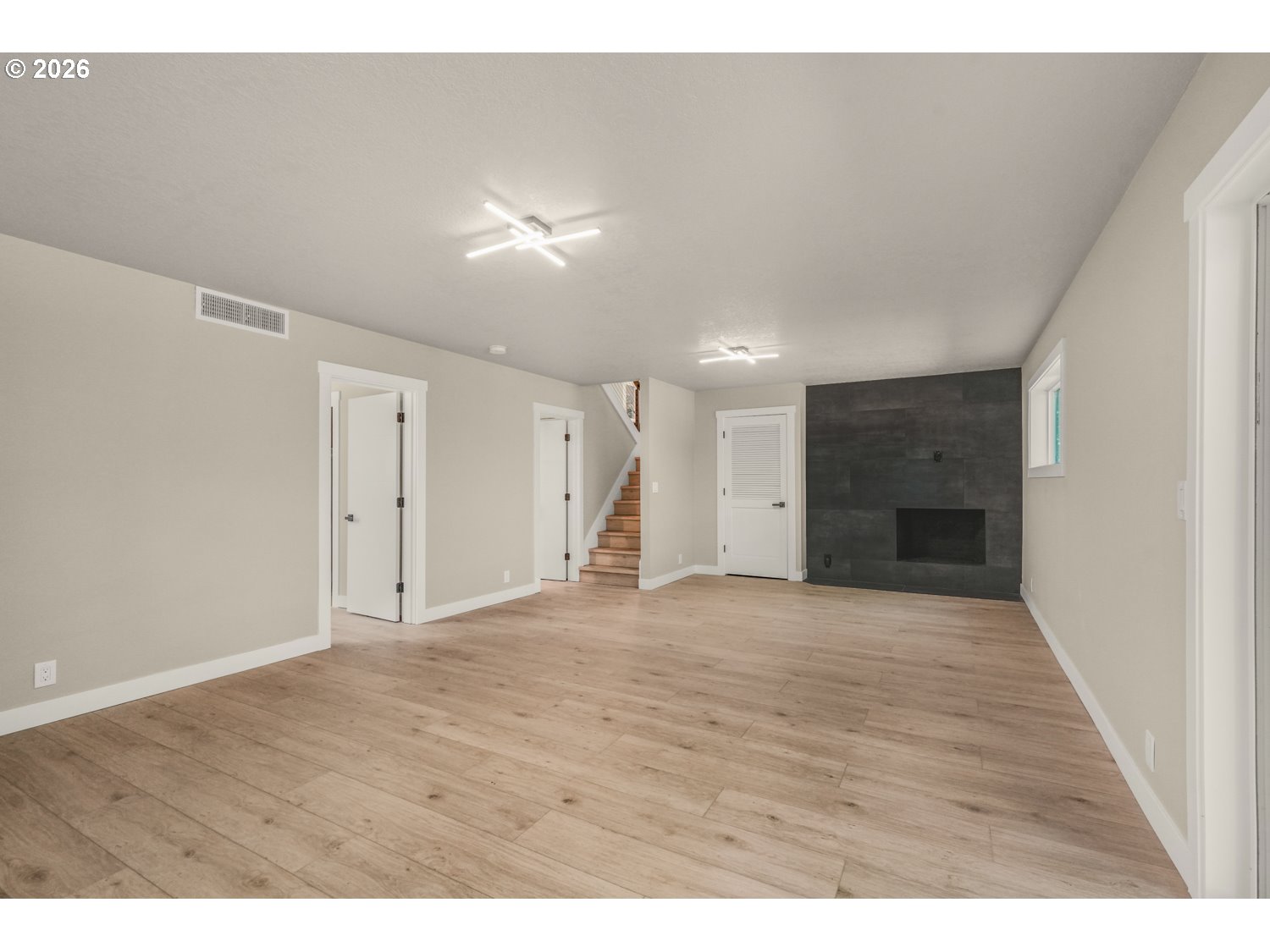 22420 South Parrot Creek Road Oregon City, OR 97045 - Photo 26 of 48 Family Room