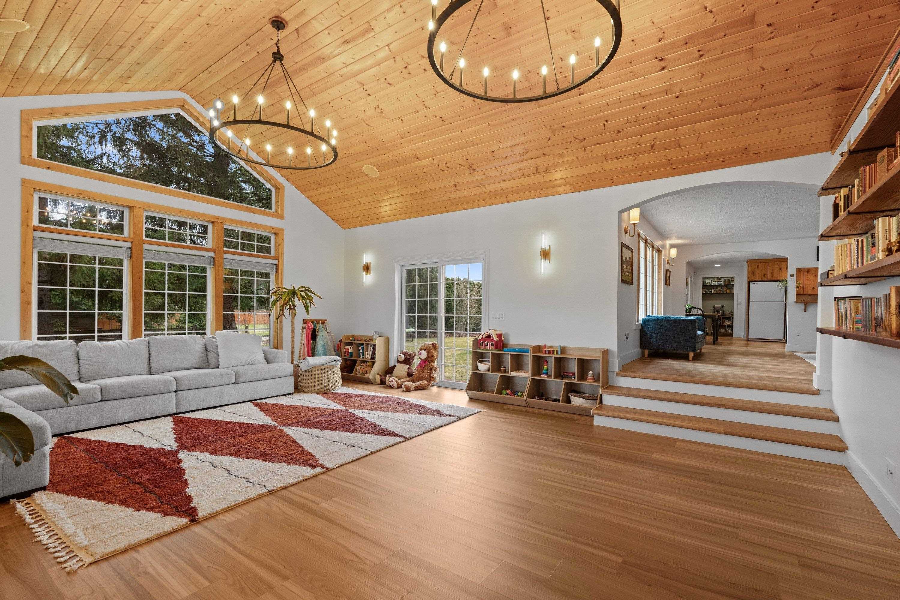 2202 South Progress Road Spokane Valley, WA 99037 - Photo 3 of 49