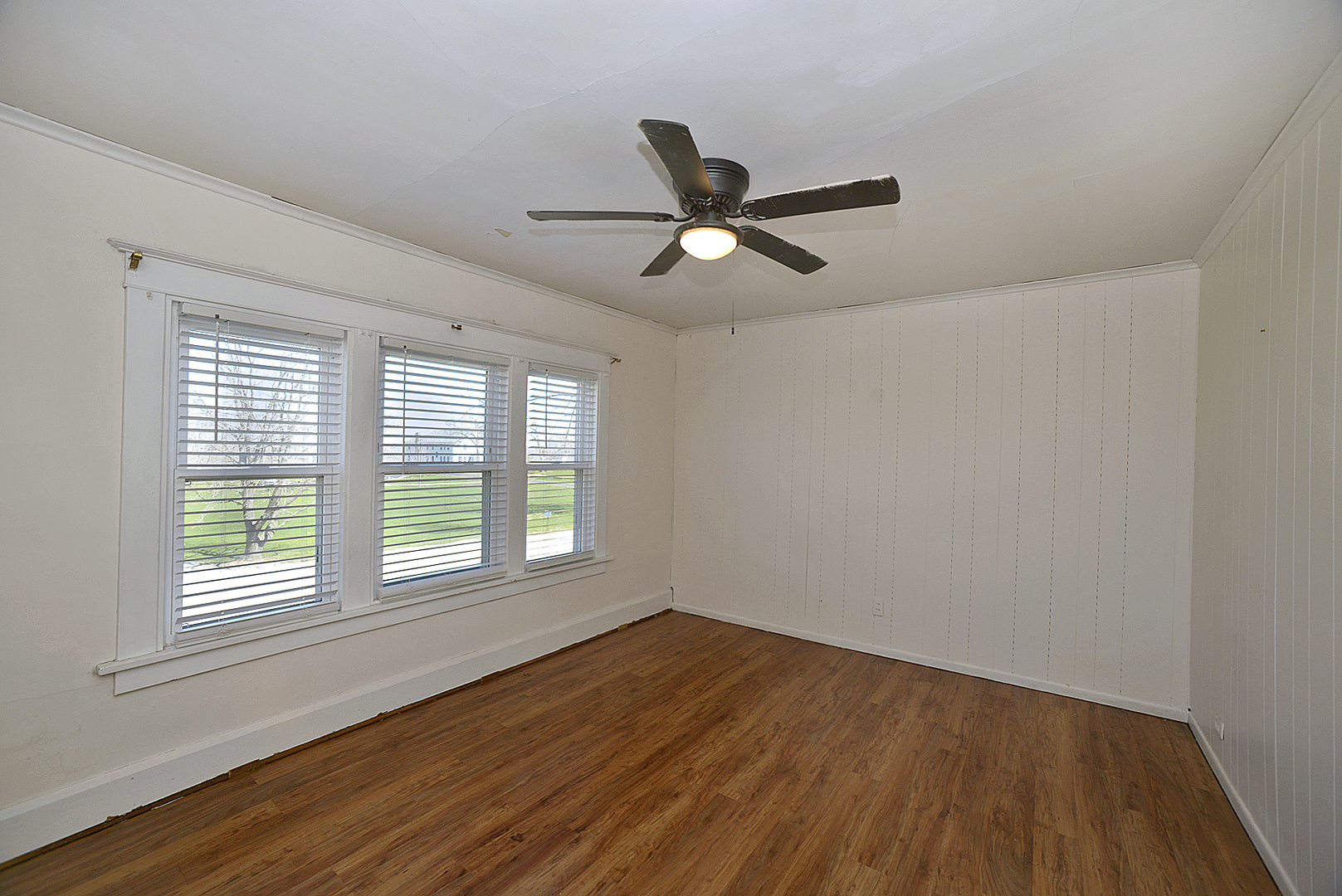 905 East Center Street Ottawa, IL 61350 - Photo 11 of 21