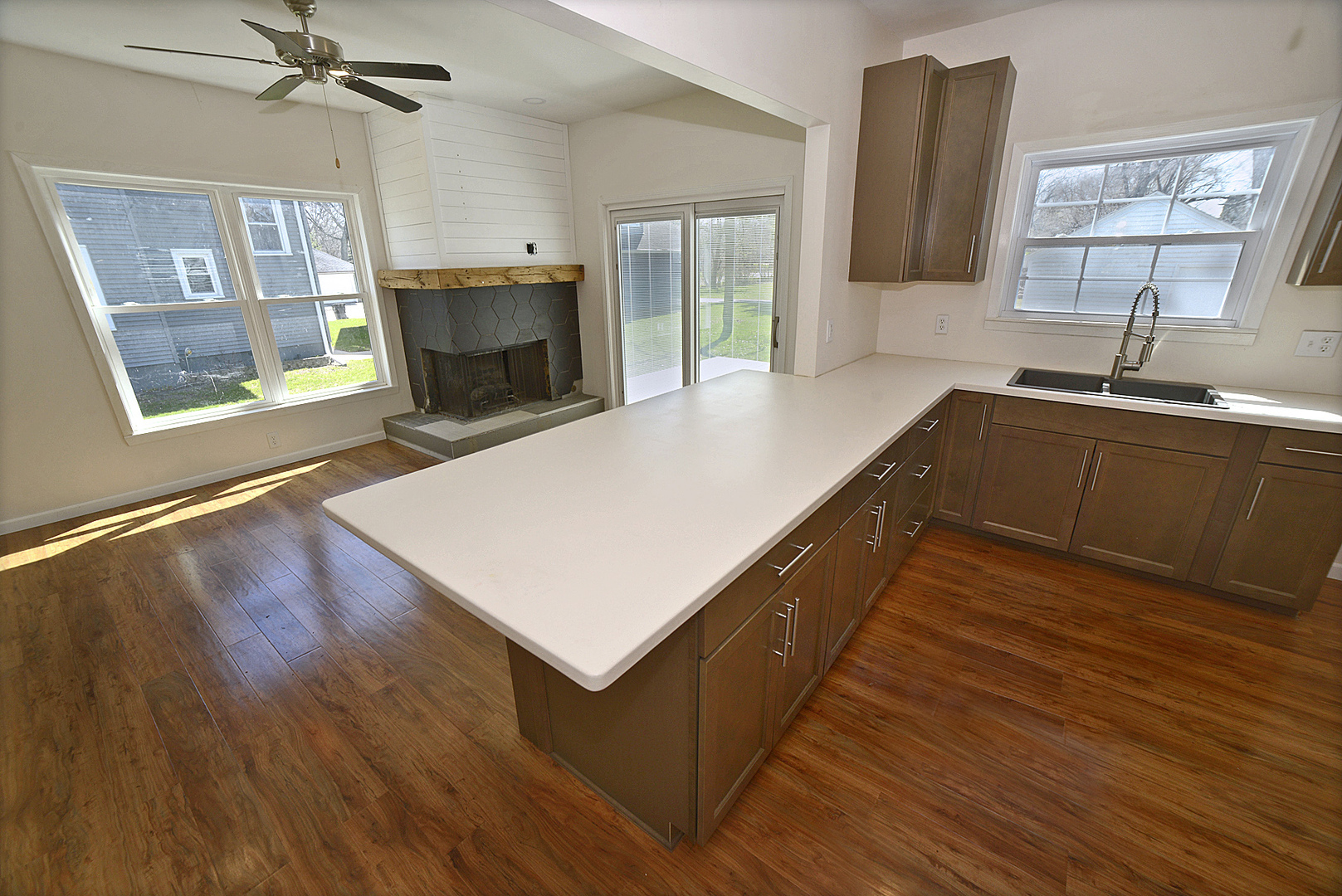 905 East Center Street Ottawa, IL 61350 - Photo 6 of 21