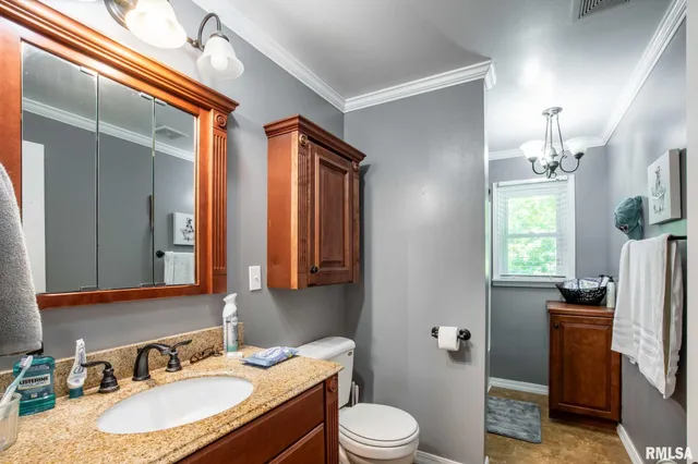 $265,000 | 5680 State Rte 146 East, Vienna, IL 62995