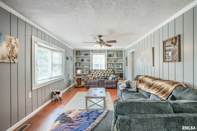 $265,000 | 5680 State Rte 146 East, Vienna, IL 62995