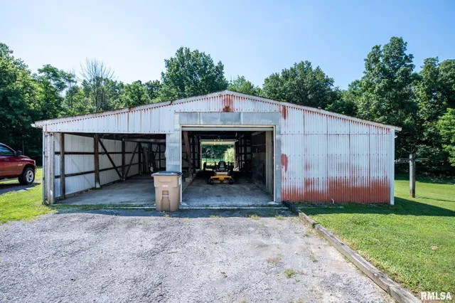 $265,000 | 5680 State Rte 146 East, Vienna, IL 62995
