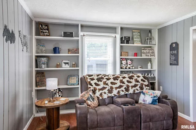 $265,000 | 5680 State Rte 146 East, Vienna, IL 62995