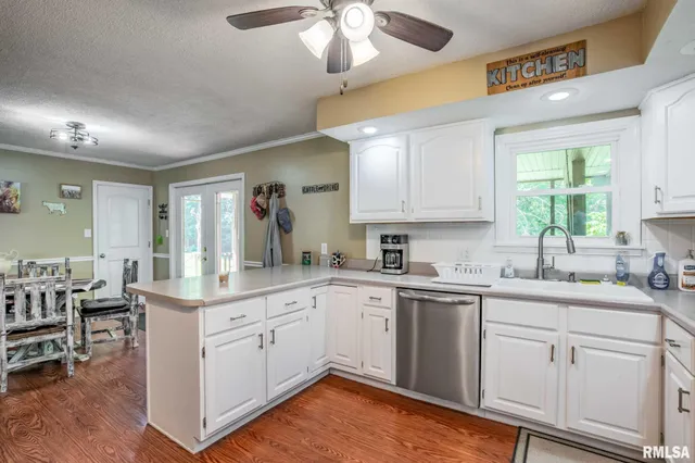 $265,000 | 5680 State Rte 146 East, Vienna, IL 62995