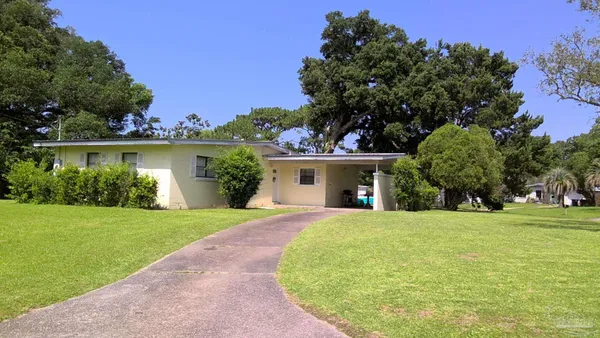 $1,850 | 101 Vanderbilt Road, Pensacola, FL 32506
