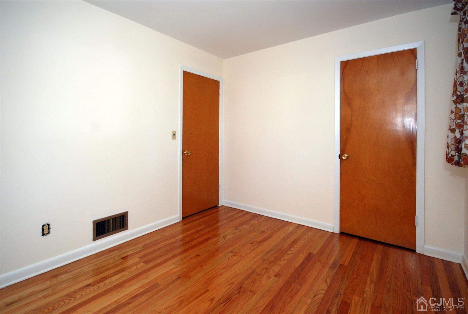 602 Ashland Road Middlesex, NJ 08846 - Photo 14 of 34 Gallery Image 14