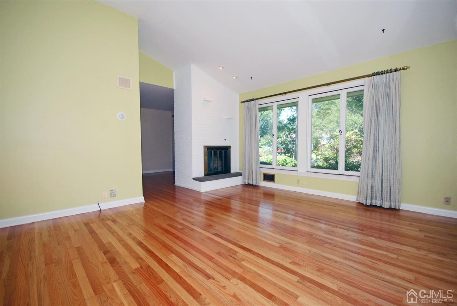 602 Ashland Road Middlesex, NJ 08846 - Photo 8 of 34 Gallery Image 8