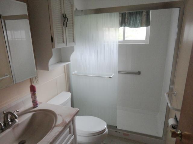 Full Bath. 