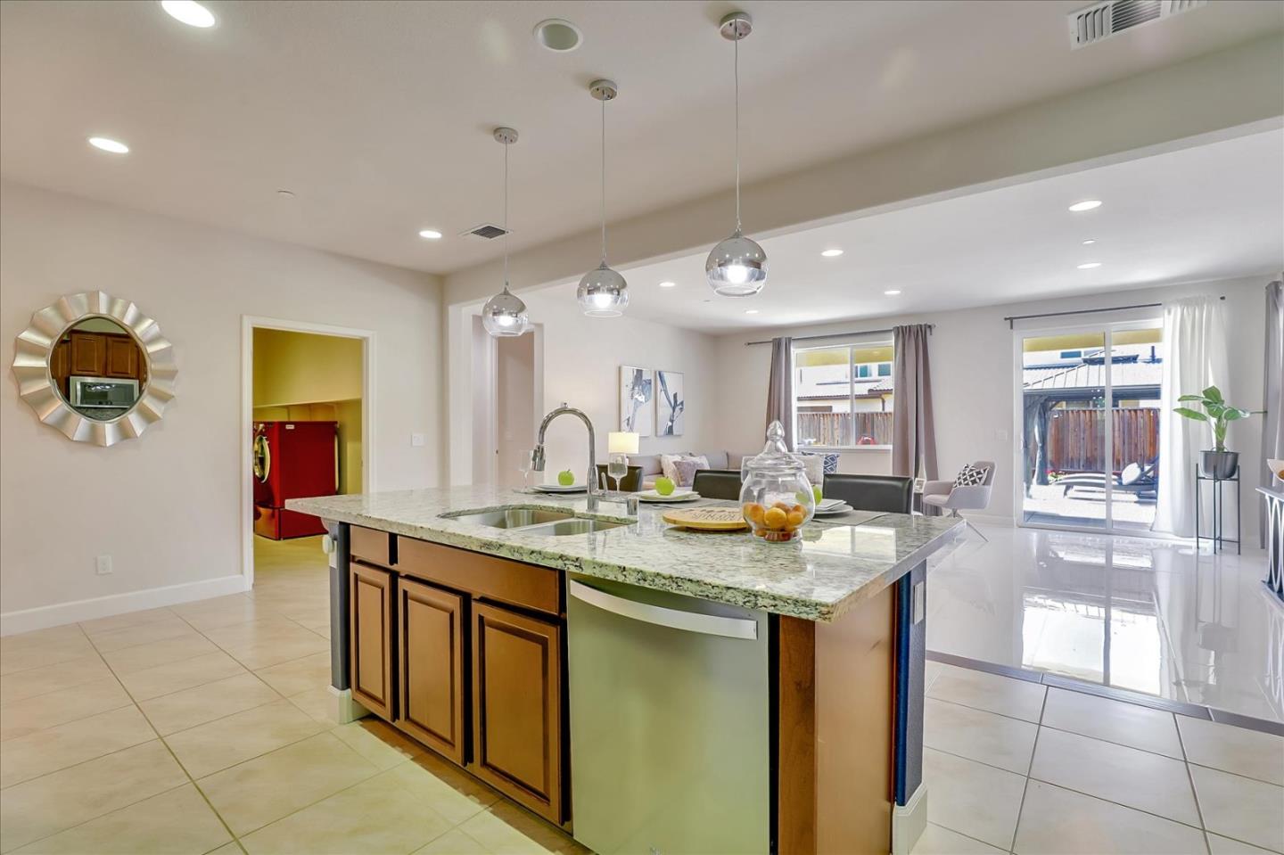 1081 Cabrillo Drive Hollister, CA 95023 - Photo 15 of 60