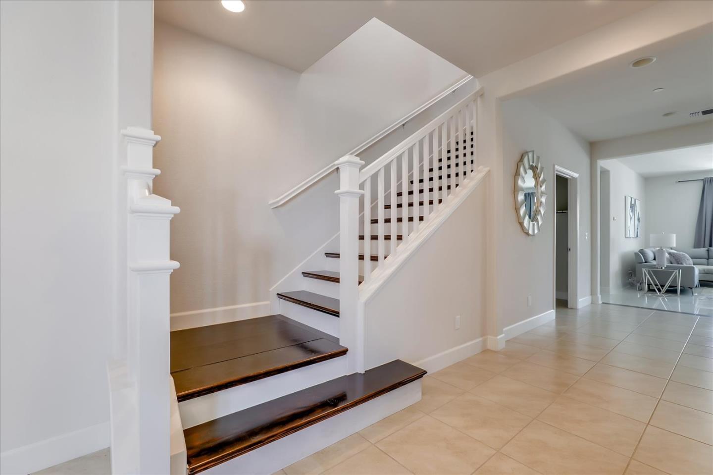 1081 Cabrillo Drive Hollister, CA 95023 - Photo 20 of 60 a view of entryway and hall