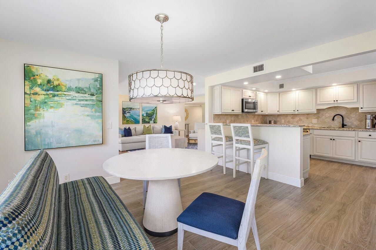 3721 North Quail Ridge Drive, Unit BOBWHITE C Boynton Beach, FL 33436 - Photo 11 of 51 Dining Area
