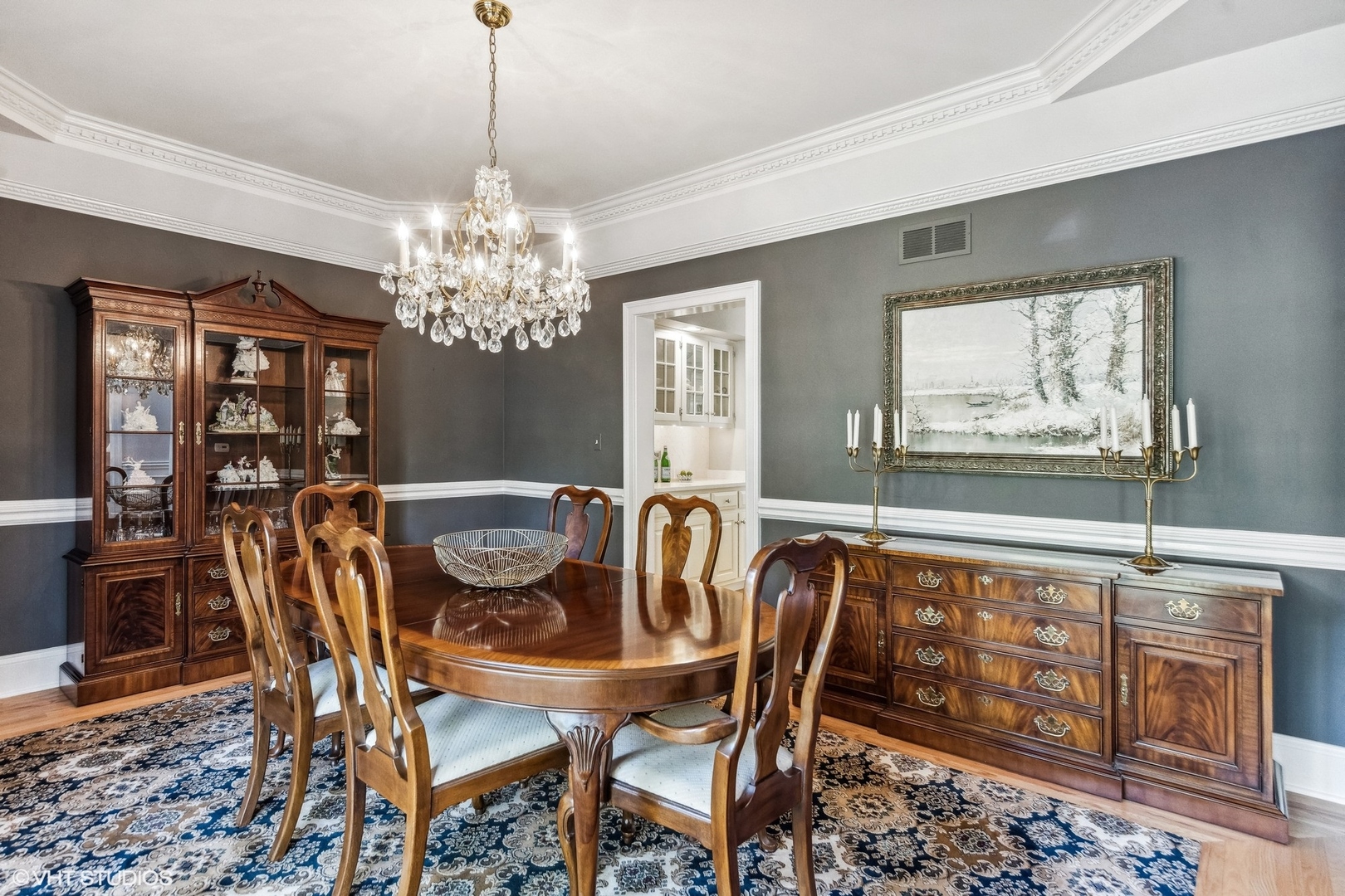 437 Stagecoach Run Glen Ellyn, IL 60137 - Photo 5 of 45 a view of a dining room with furniture window and wooden floor