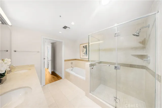 $1,170,000 | 3131 Michelson Drive, Unit 1206, Irvine, CA 92612