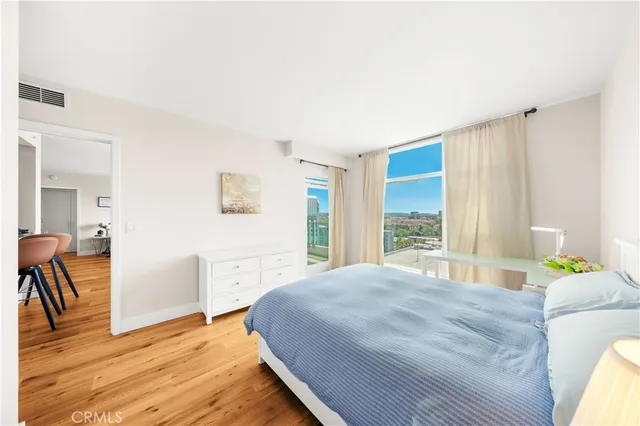 $1,170,000 | 3131 Michelson Drive, Unit 1206, Irvine, CA 92612