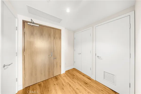 $1,170,000 | 3131 Michelson Drive, Unit 1206, Irvine, CA 92612