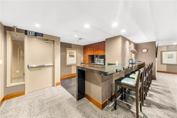 $1,170,000 | 3131 Michelson Drive, Unit 1206, Irvine, CA 92612