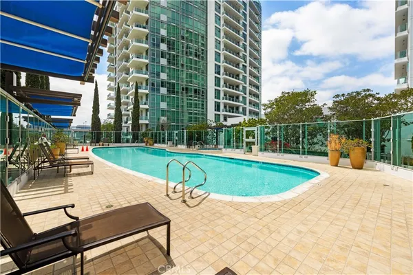 $1,170,000 | 3131 Michelson Drive, Unit 1206, Irvine, CA 92612