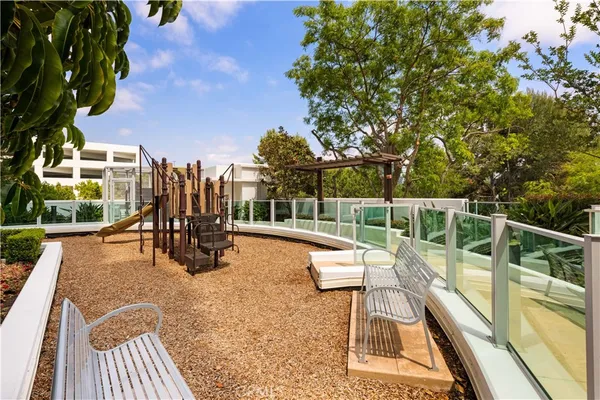 $1,170,000 | 3131 Michelson Drive, Unit 1206, Irvine, CA 92612