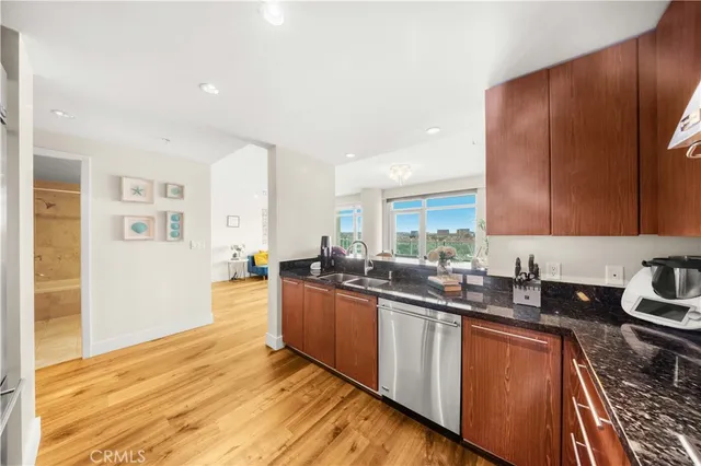 $1,170,000 | 3131 Michelson Drive, Unit 1206, Irvine, CA 92612